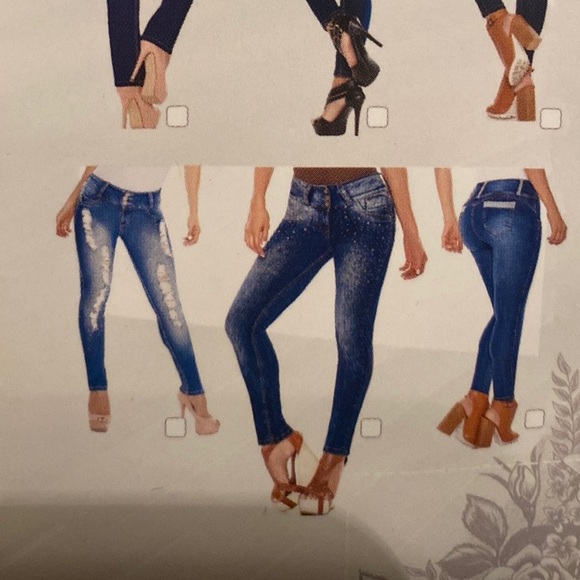 SOLD✨Katy Rose•Mid Rise Colombian Skinny Jeans•Blue•Size 3✨ - Picture 7 of 9